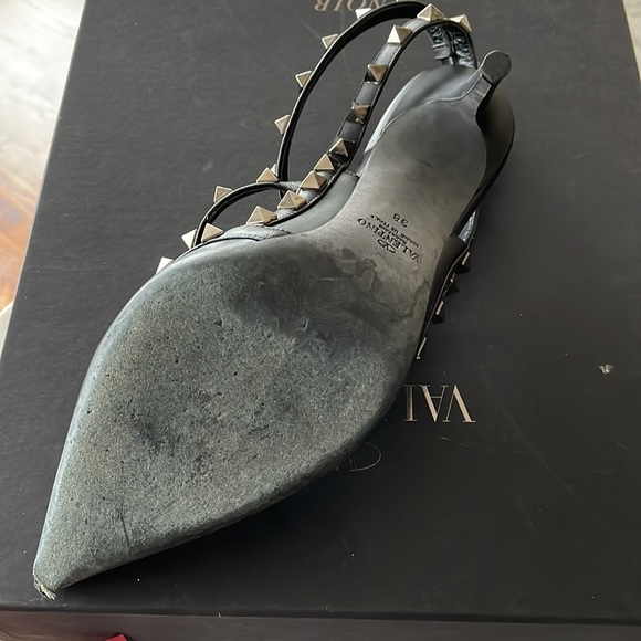 Valentino Rockstud Pumps, Black, 38 - Picture 3 of 7